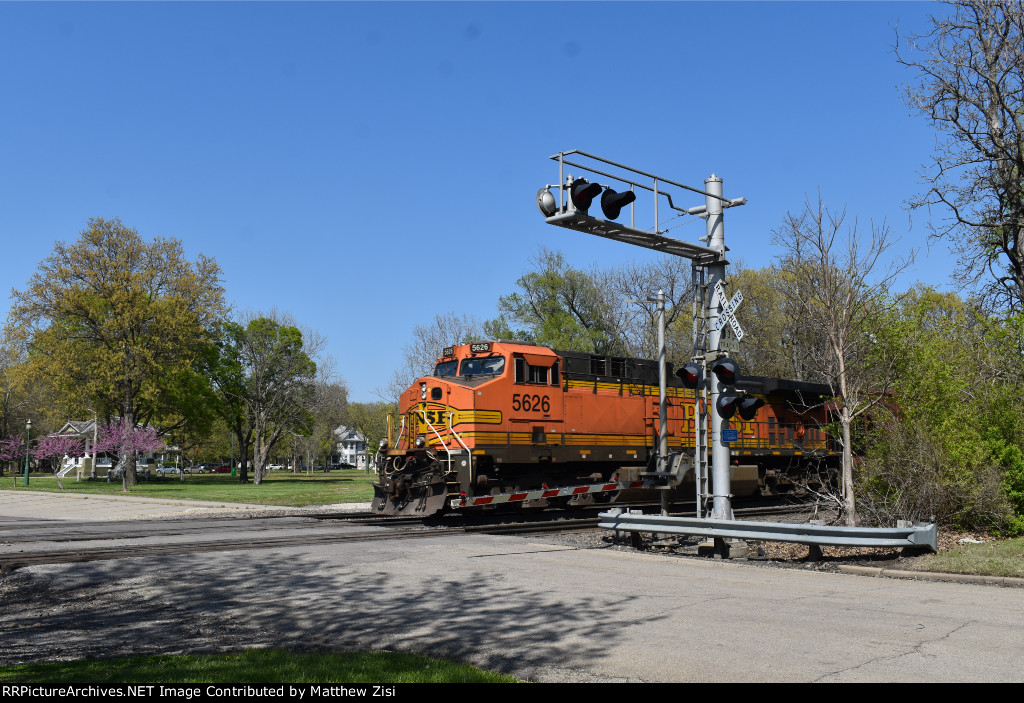 BNSF 5626